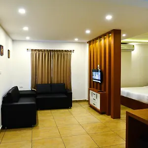 https://aura-residency-payyannur-670307-2.kerala-hotels.net