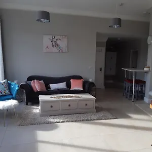 https://apt-haven.corkhotel.net