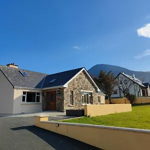 Bed & Breakfast Bertra House, Westport